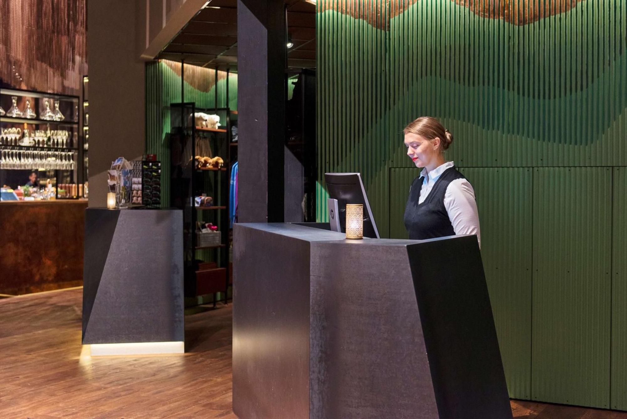Radisson Blu Polar Hotel, Spitsbergen Λονγκιαρμπίεν Εξωτερικό φωτογραφία